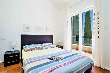 Dubrovnik 6-Bedroom Villa for 12 with Private Pool