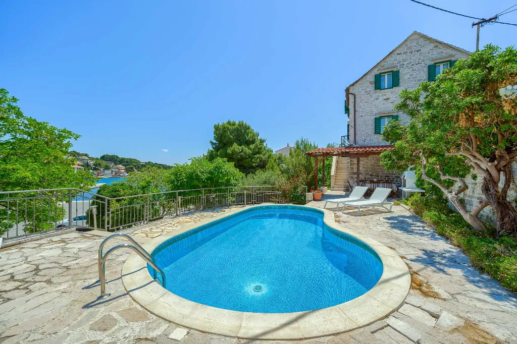 3-Bedroom Villa with Private Heated Pool in Sumartin