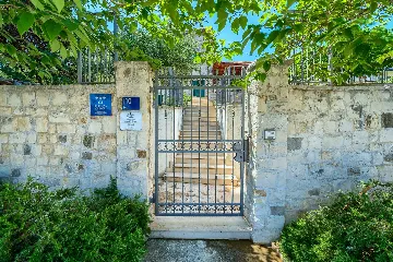 3-Bedroom Villa with Private Heated Pool in Sumartin