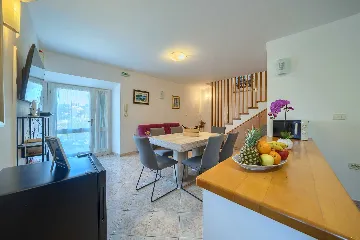 3-Bedroom Villa with Private Heated Pool in Sumartin