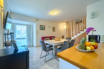 3-Bedroom Villa with Private Heated Pool in Sumartin