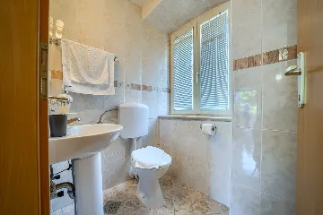 3-Bedroom Villa with Private Heated Pool in Sumartin