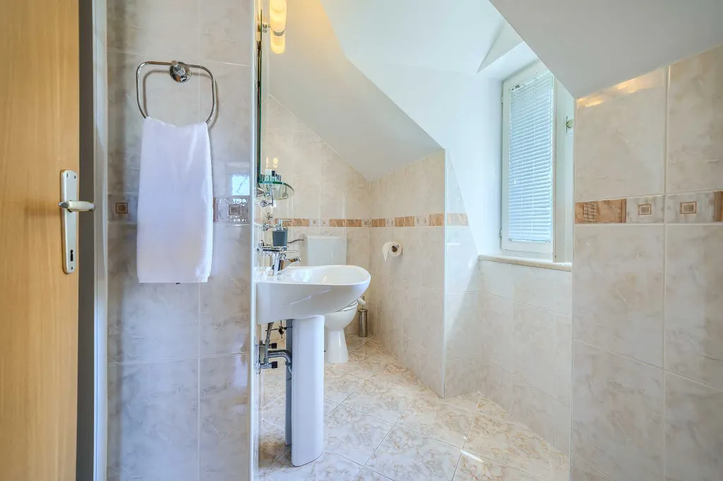 3-Bedroom Villa with Private Heated Pool in Sumartin