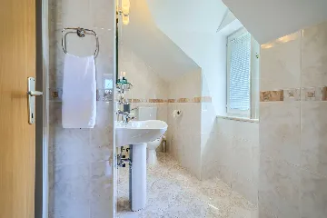 3-Bedroom Villa with Private Heated Pool in Sumartin