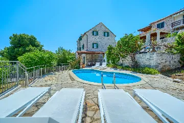 3-Bedroom Villa with Private Heated Pool in Sumartin