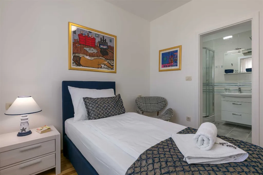 4-Bedroom Heated Pool Villa in Milna, Brač