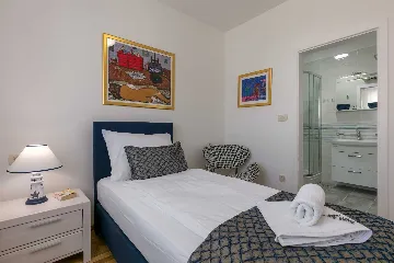 4-Bedroom Heated Pool Villa in Milna, Brač