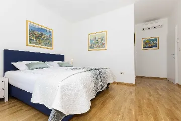 4-Bedroom Heated Pool Villa in Milna, Brač