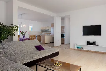 Podstrana 4-Bedroom Villa with Heated Pool