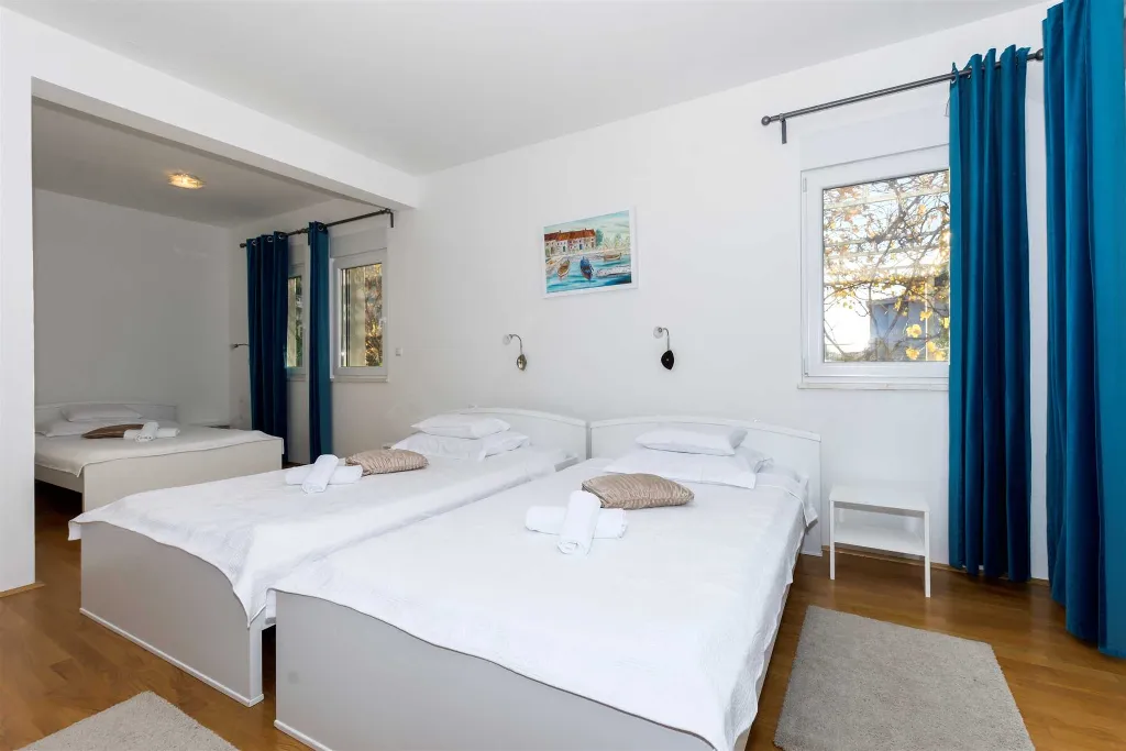Podstrana 4-Bedroom Villa with Heated Pool