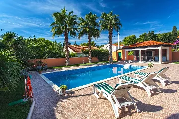 3-Bedroom Villa with Private Pool in Sumartin