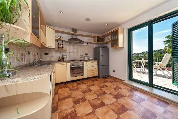 3-Bedroom Villa with Private Pool in Sumartin