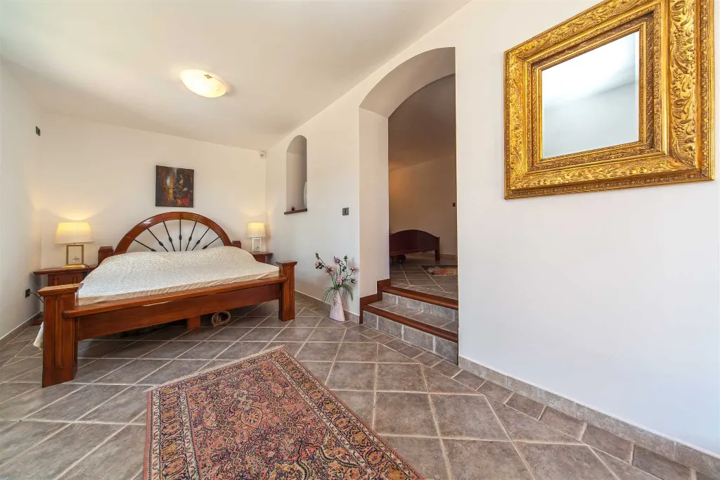 3-Bedroom Villa with Private Pool in Sumartin