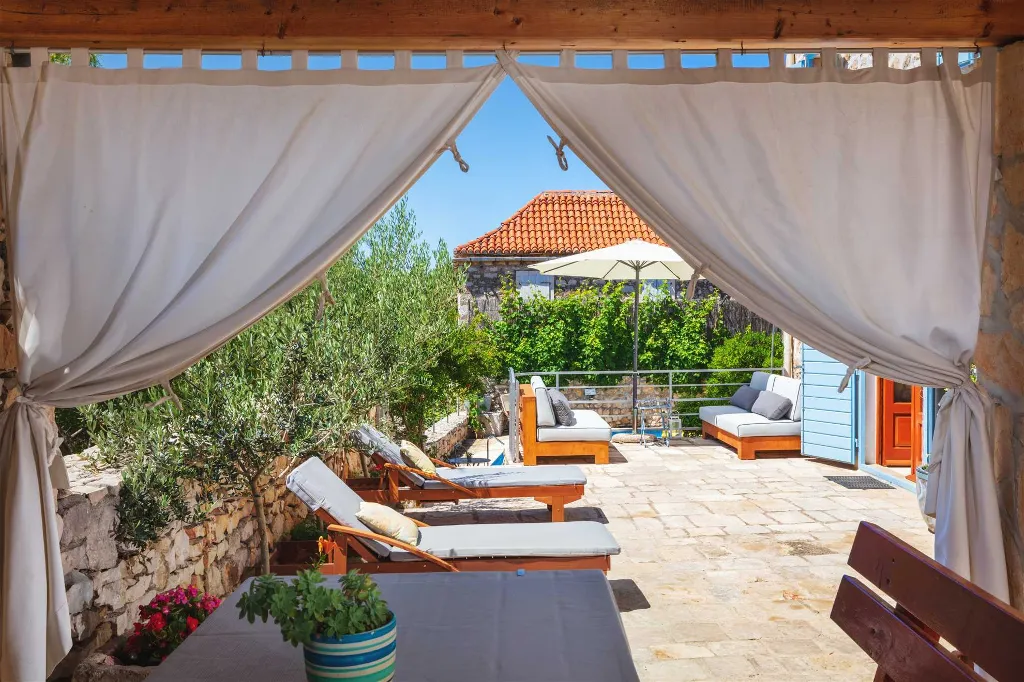 Stone Villa in Milna, Brač with Private Pool