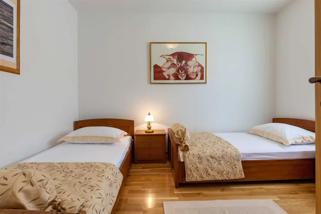 4-Bedroom Villa in Sumartin, Brač for up to 10