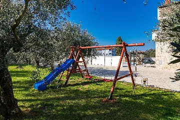 Valbandon Pula 6BR Villa with Heated Pool (12)