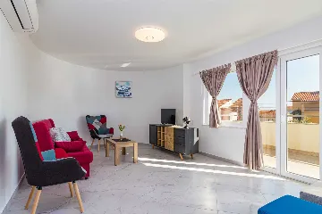 Valbandon Pula 6BR Villa with Heated Pool (12)