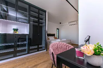 Jesenice Villa for 20 Guests with Sea View