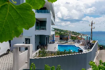 Jesenice Villa for 20 Guests with Sea View