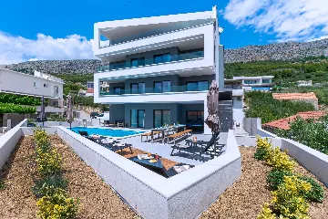 Jesenice Villa for 20 Guests with Sea View