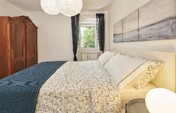 1-Bedroom Apartment in Opatija for Up to 3 Guests