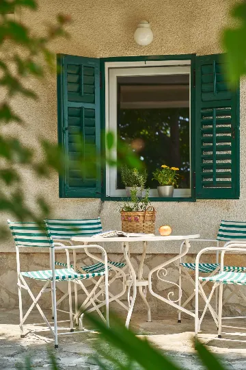 1-Bedroom Apartment in Opatija for Up to 3 Guests