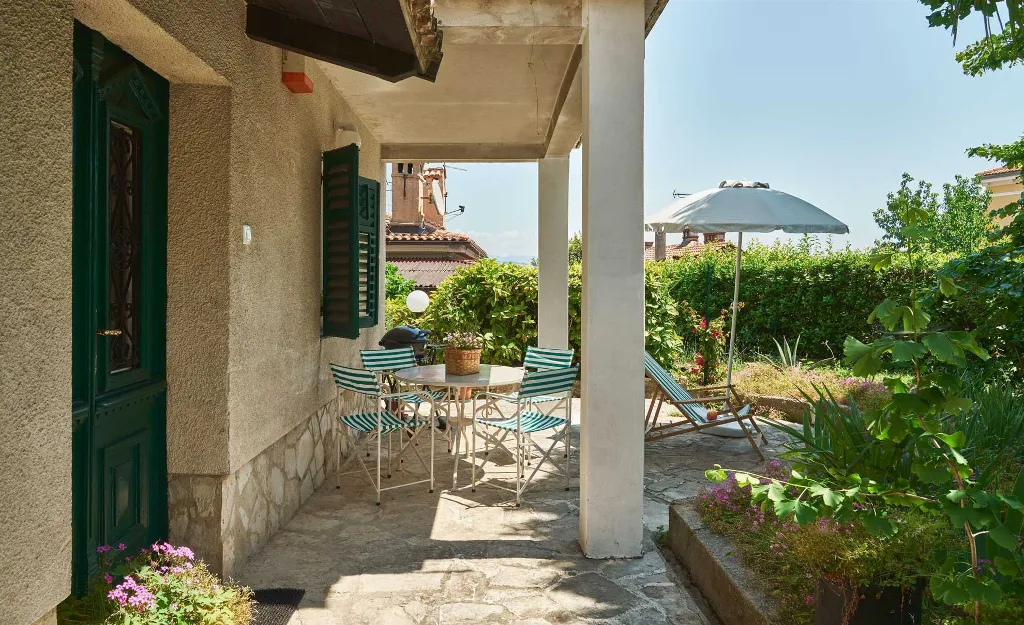 1-Bedroom Apartment in Opatija for Up to 3 Guests