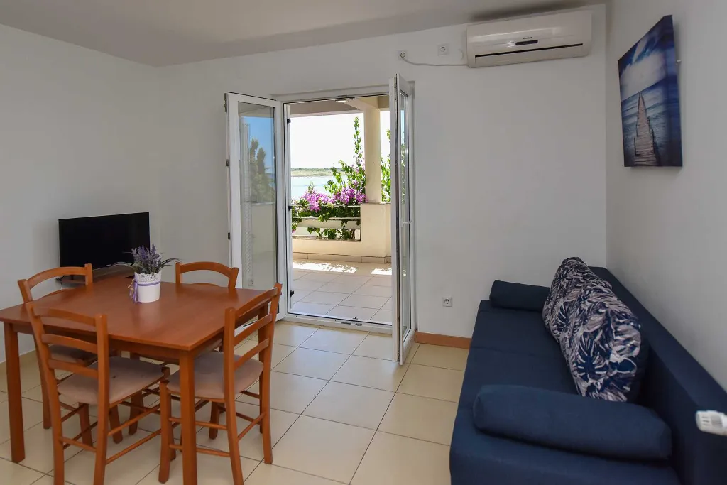 Two-Bedroom Apartment with Sea-View Terrace in Novalja