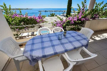 Two-Bedroom Apartment with Sea-View Terrace in Novalja