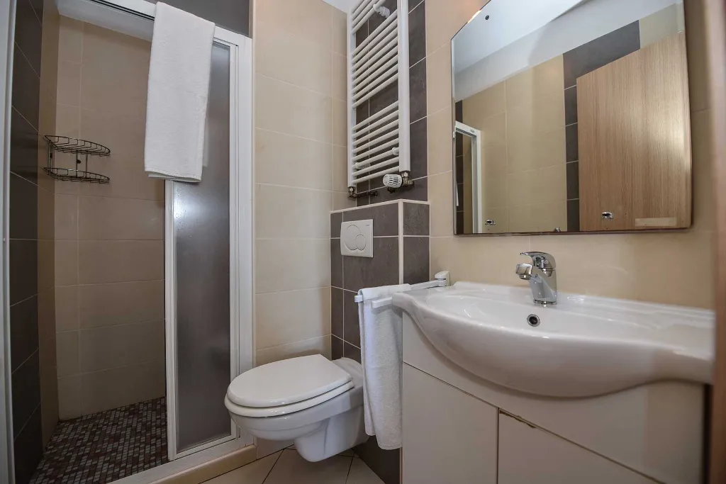 Two-Bedroom Apartment with Sea-View Terrace in Novalja