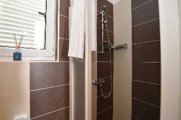 Novalja Apartment with Sea-View Terrace for 4–6