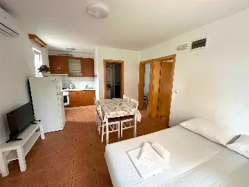 Two-Bedroom Apartment in Novalja for Up to 6
