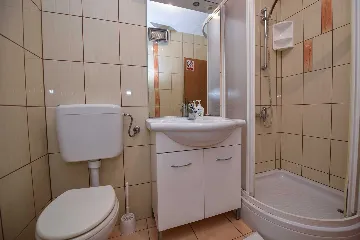 Novalja 2-Bedroom Apartment with Terrace