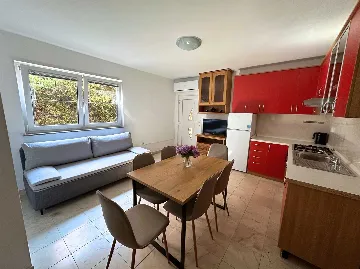 Novalja 2-Bedroom Apartment with Terrace