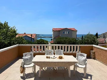 2-Bedroom Apartment with Terrace in Novalja