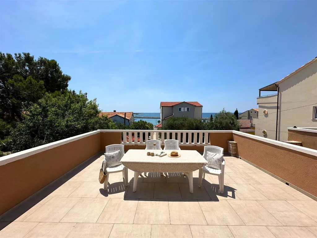2-Bedroom Apartment with Terrace in Novalja