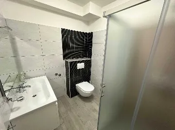 Ground-Floor Two-Bedroom Apartment in Novalja