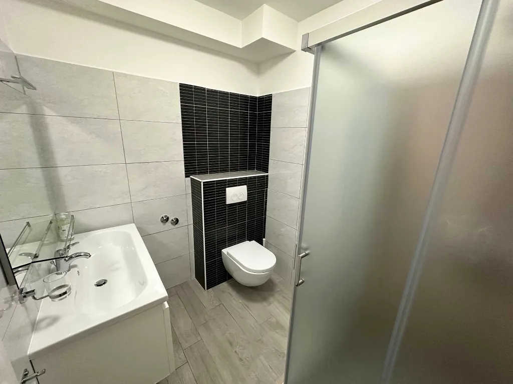 Ground-Floor Two-Bedroom Apartment in Novalja