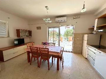 One-Bedroom Apartment in Novalja with Terrace