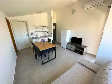 1-Bedroom Apartment in Novalja for Up to 4