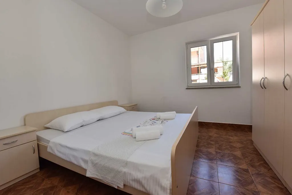 One-Bedroom Apartment in Novalja for Up to 4