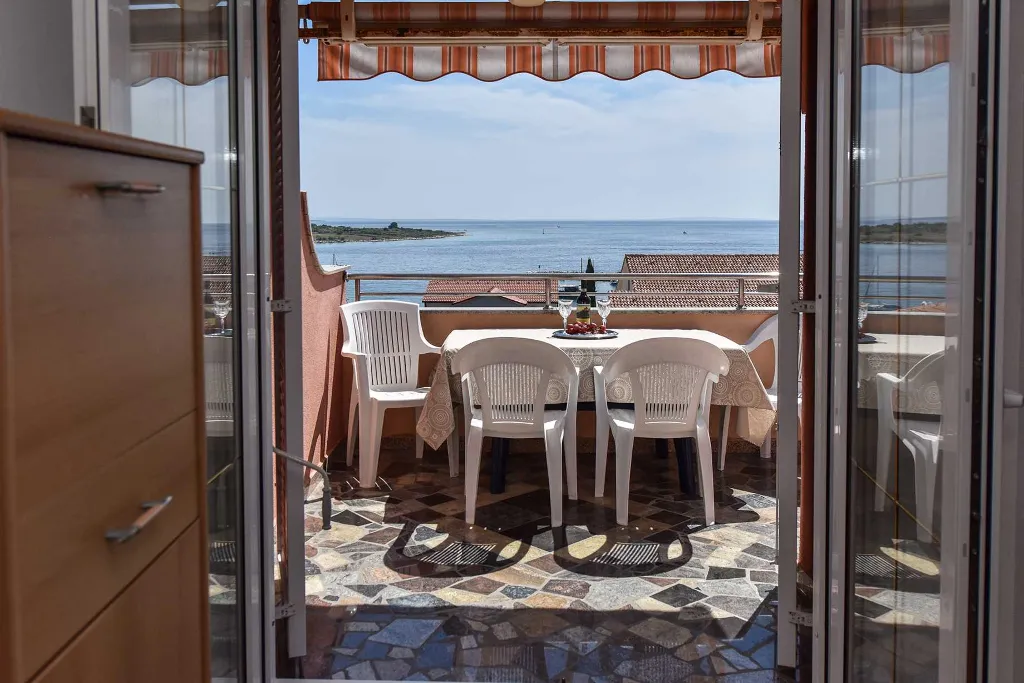 Sea-View Apartment in Novalja (Up to 4 Guests)
