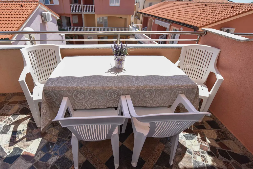 Two-Bedroom Apartment in Novalja for Up to 6