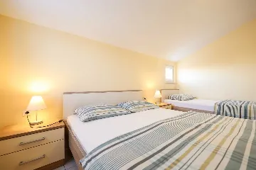 1-Bedroom Seafront Apartment in Sukošan (Sleeps 3)