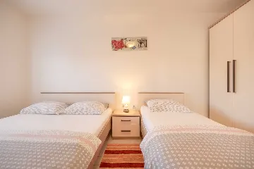 Air-Conditioned Apartment with Sea-View Balcony in Sukošan