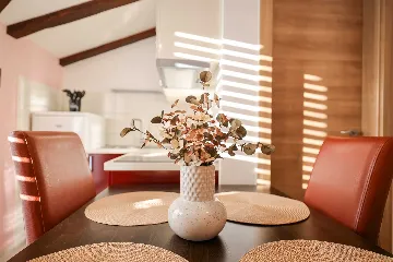 Air-Conditioned Apartment with Sea-View Balcony in Sukošan