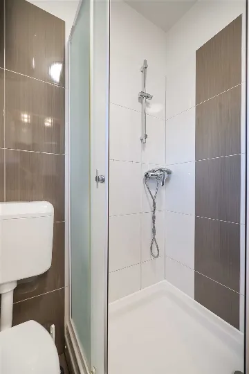 Air-Conditioned Apartment with Sea-View Balcony in Sukošan