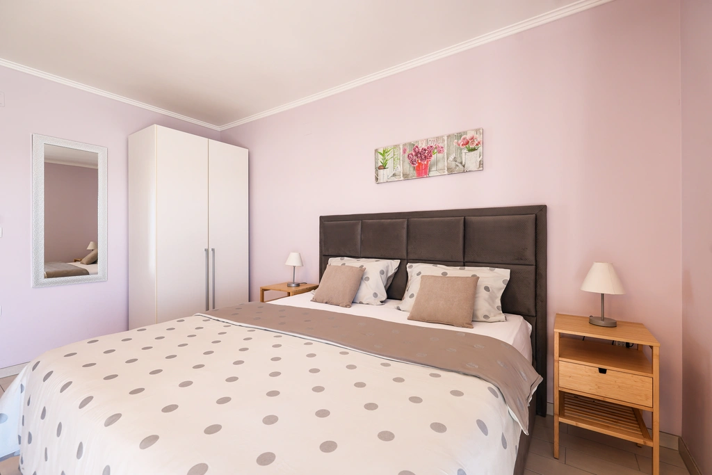 Studio Apartment with Sea View in Sukošan