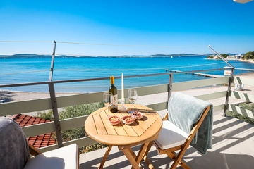 Studio Apartment with Sea View in Sukošan