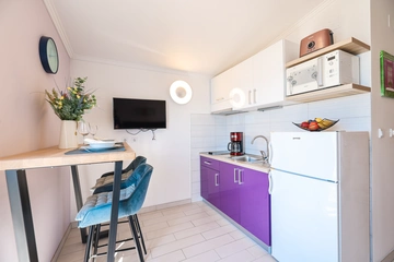 Studio Apartment with Sea View in Sukošan